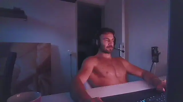 alpha-hunk Chat XXX live