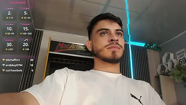 Bastian_MCcormick Live XXX-Chat