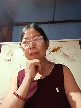 Sky-rain98's Webcam Show