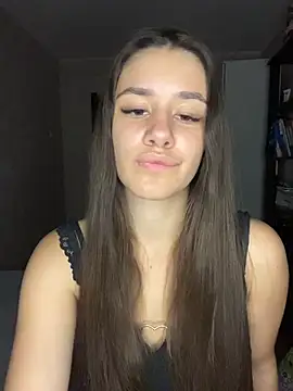 Selena_Mur_ Adlı Modelin Canlı XXX Sohbeti