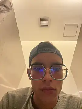 Andres_boy252 在線直播表演