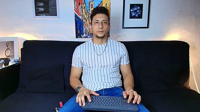 SR_EMILIOCUM Webcam show