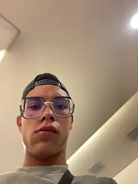 Andres_boy252 Webcam-Show