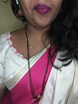 ur_love_kannada1's Live XXX Chat