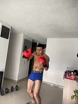 Czat XXX na żywo – Taylor_DiamondBoy