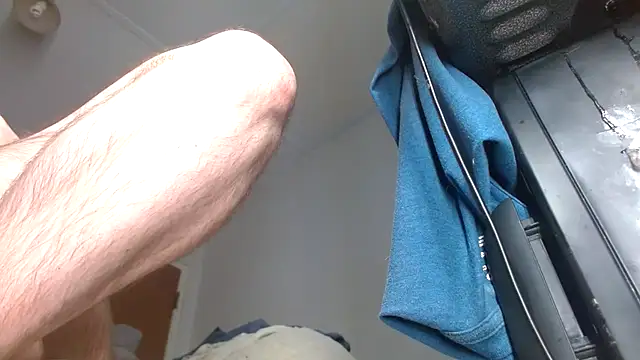 BlueEyedJason Show in webcam