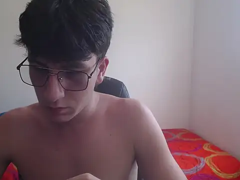 IfindSlav3 Live XXX-chat