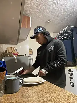 Taylor_DiamondBoy élő XXX-chatje