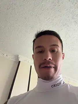 DOMINICKVEGAS77 XXX чат на живо