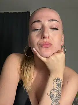 Cutie_Sara webcam show
