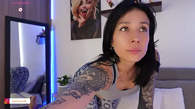 Vale_cortez Chat XXX in diretta