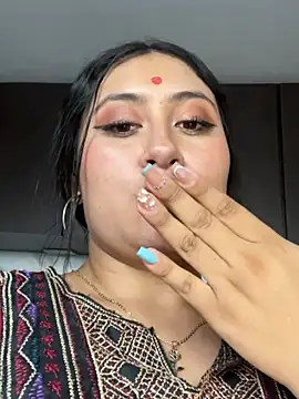 kalpanaaishaa Adlı Modelin Canlı XXX Sohbeti