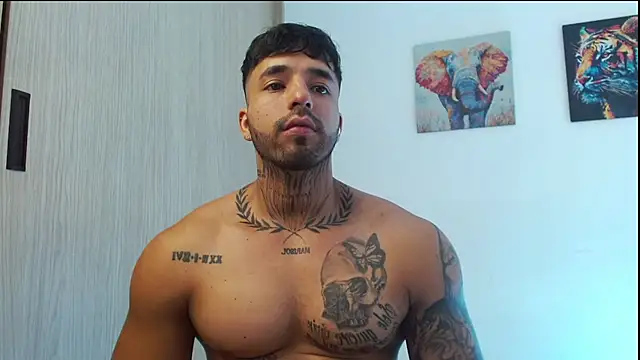 Chat XXX ao vivo de Jacobb_Phoenix