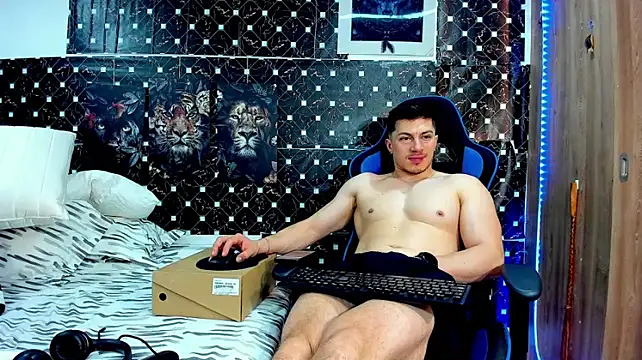 javiersexymann 现场XXX聊天