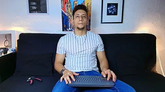 SR_EMILIOCUM Webcam show