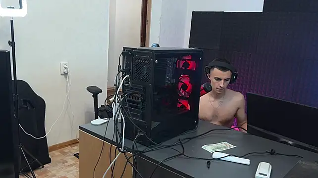 Hols_20's Webcam Show