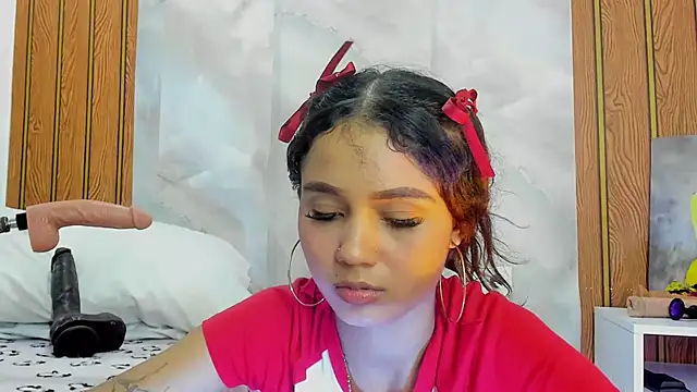 MarianaManzur Chat XXX in diretta