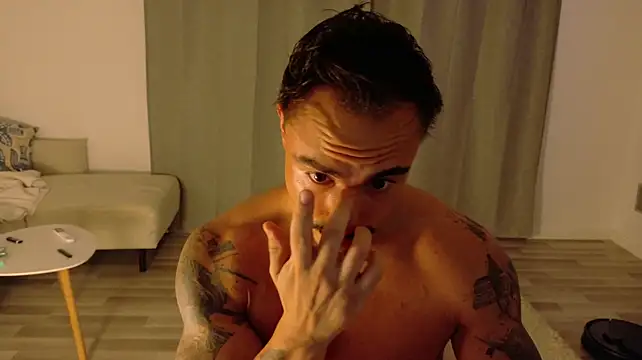 Master_Lukas élő XXX-chatje