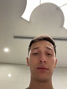 Chatroom XXX en direct de Thiago_Jones1