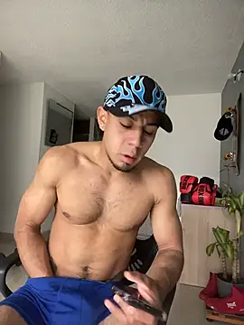 Taylor_DiamondBoy's Live XXX Chat
