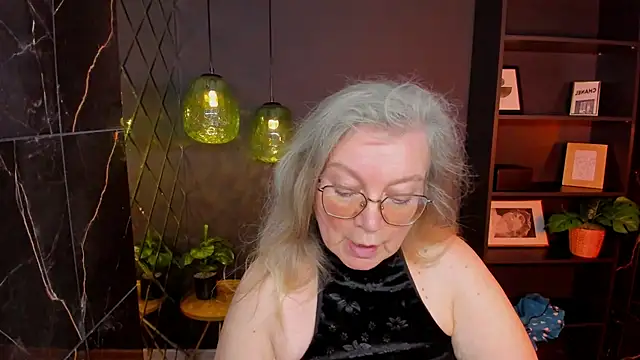 NataliMellow's Live XXX Chat
