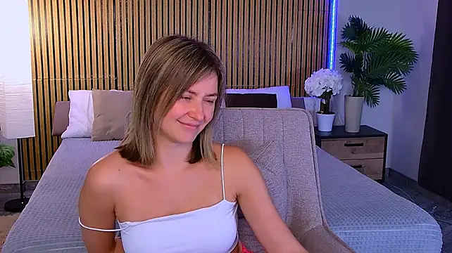 EmeraldGlow Chat XXX live