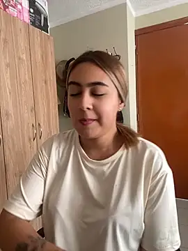Miabonnett_ Chat XXX in diretta