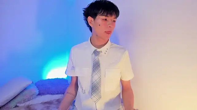 XXX chat uživo modela Aleaurarashii