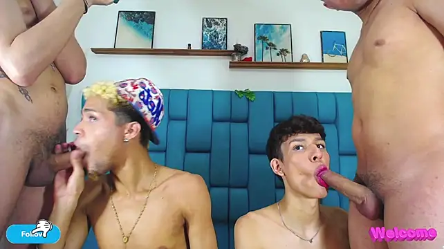 Chat +18 de Dirty3someGuys ao vivo