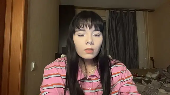 แชท XXX สดของ alicegoth