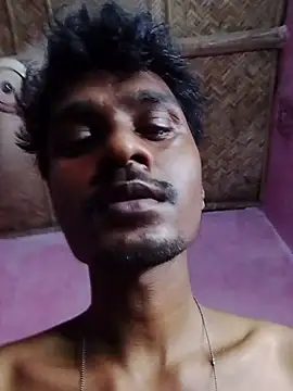 Night_Rogue6: διαδικτυακό σόου στην κάμερα