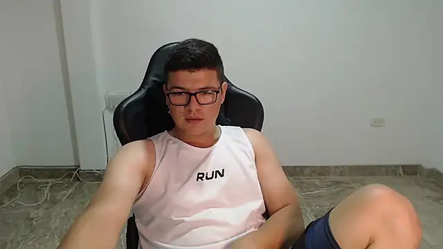 Plug_Control 라이브 XXX 채팅