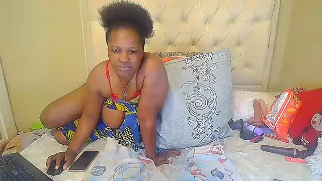 NoviaveeXXX Adlı Modelin Canlı XXX Sohbeti