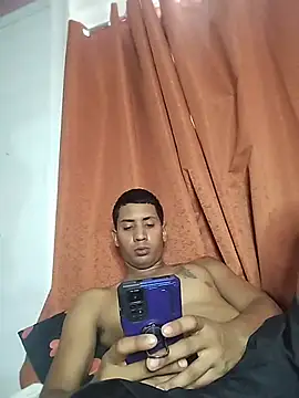 Show modela Master_Boy33 na web-kameri