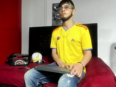 mark_splinter09 live XXX chat