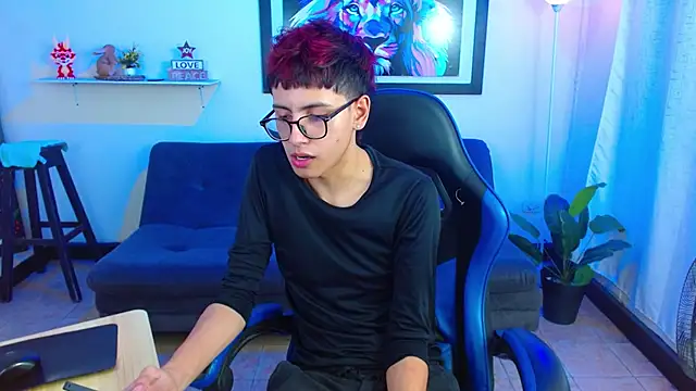 alexcum_18 webkamerás műsora