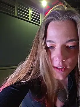 Luna_Lynn Chat XXX live