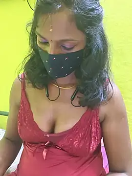 צ'אט XXX בשידור חי של Tamil_lovelydoll96