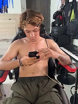 Show webcam de AngelLatinBoy