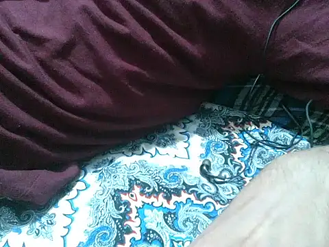 Precumboner 现场XXX聊天
