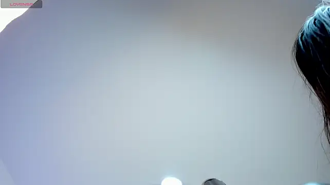 Chat +18 de Alessiajames ao vivo