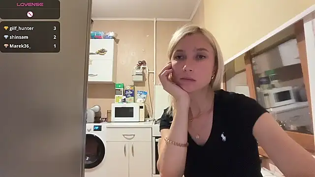 AngelJeni Adlı Modelin Canlı XXX Sohbeti