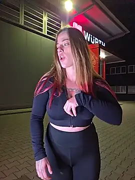 Luna_Lynn Adlı Modelin Canlı XXX Sohbeti