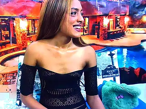 IndianPretty14u2Luv Adlı Modelin Canlı XXX Sohbeti