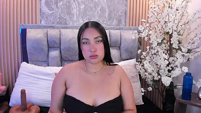 Sulay_Kim Chat XXX live