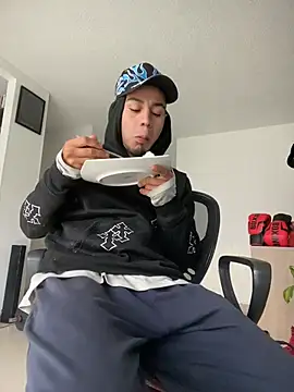 Taylor_DiamondBoy Chat XXX live