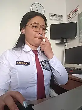 Queen_linda1's Live XXX Chat