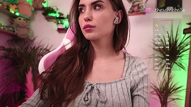 -BabyYoda Adlı Modelin Canlı XXX Sohbeti