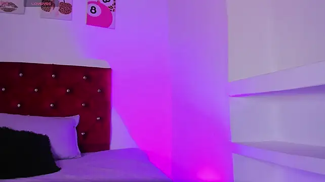 kittymonroe1's Live XXX Chat