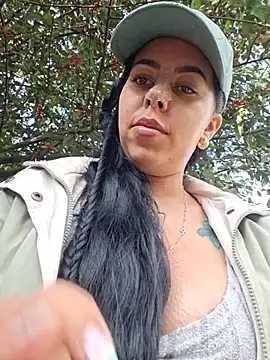 عرض كام Luianna